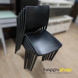 黑色可疊膠椅 (特價品) (每張$150)