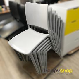 黑/灰色可疊膠椅 (清倉特價品) (每張$50)